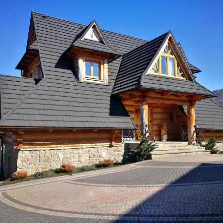 Krokus Park Residence コシチェリスコ エクステリア 写真