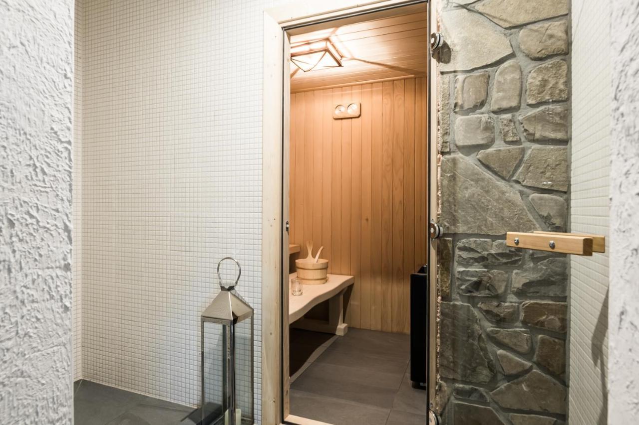 Krokus Park Residence コシチェリスコ エクステリア 写真