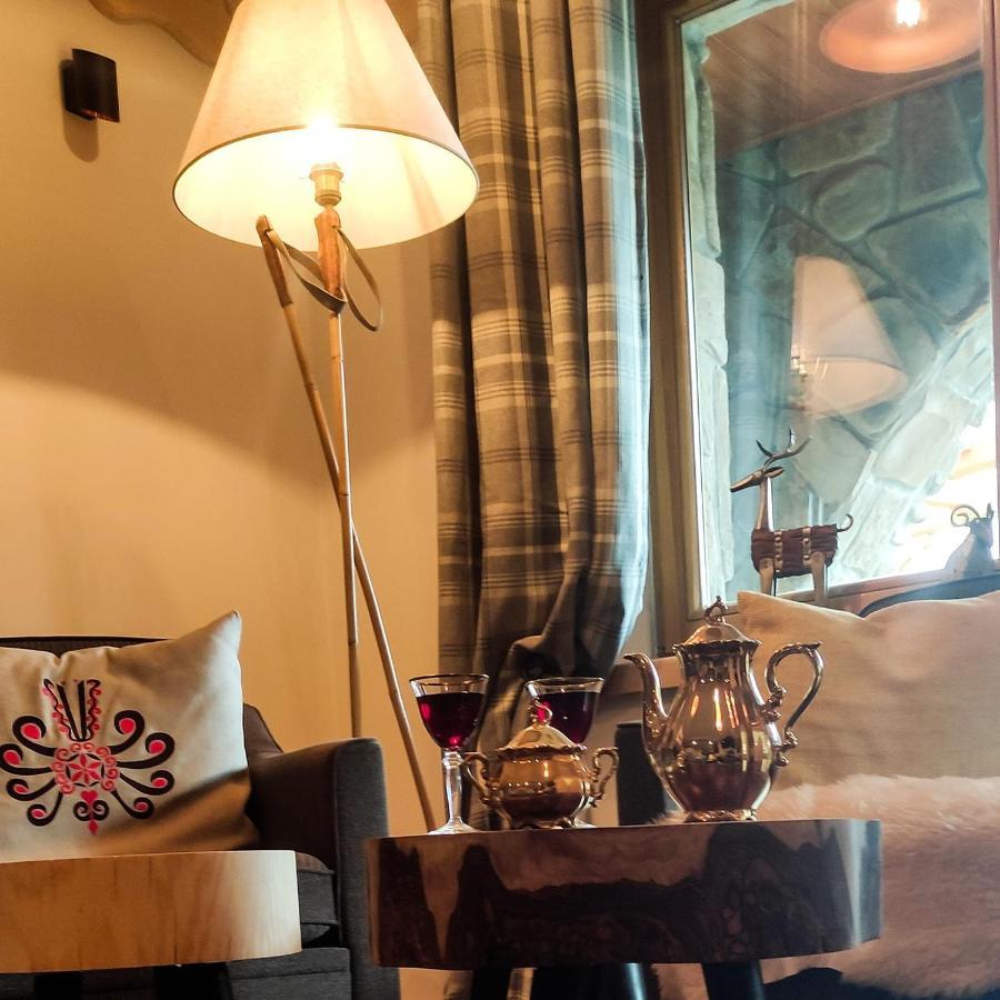 Krokus Park Residence コシチェリスコ エクステリア 写真